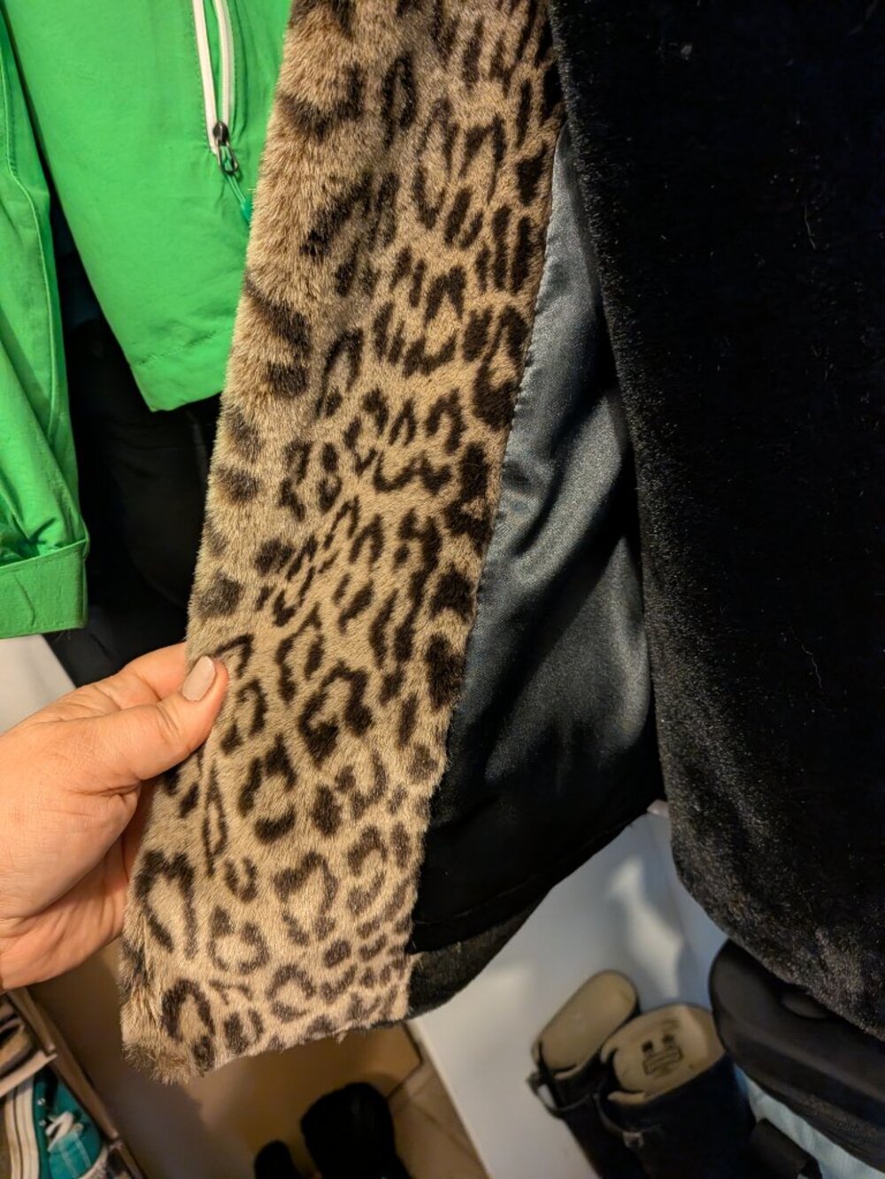 Vintage Sequence (90s) Faux fur winter coat - Picture 2 of 5